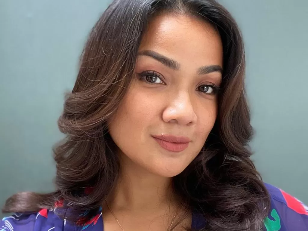 Nirina Zubir: Aktris dan Presenter Berbakat Indonesia