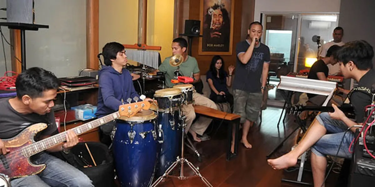 Mengenal Lebih Dekat Band Maliq & D’Essentials Terbaik Indonesia
