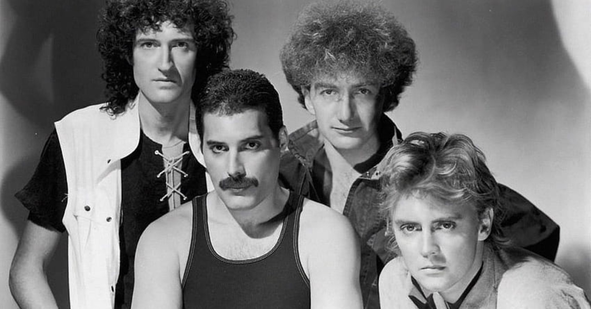 Queen: Sejarah dan Peran Band Legendaris dalam Dunia Musik