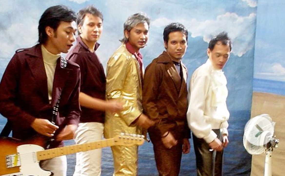 Band Terbaik Clubeighties yang Menghadirkan Suara Nostalgia